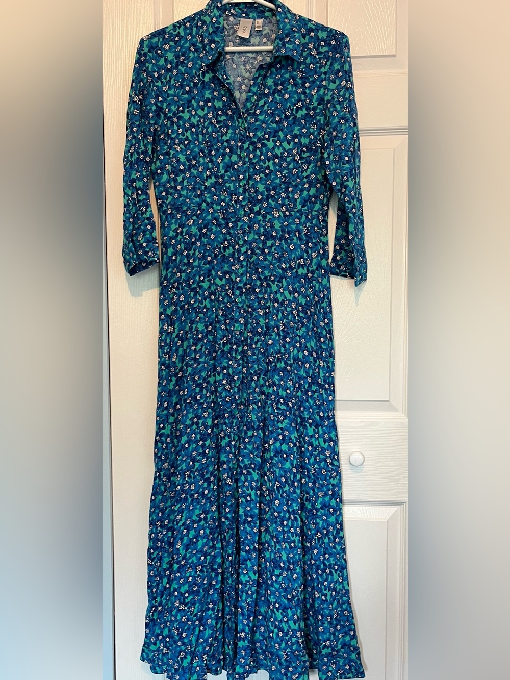 Women’s Floral Maxi Dress with Long Sleeves